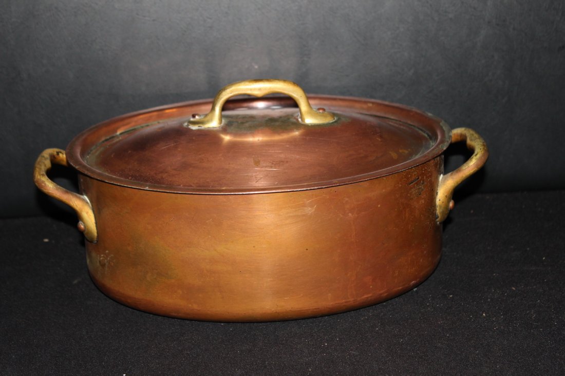 VINTAGE HEAVY COVERED COPPER COOKING KETTLE W/ BRASS (1 of 3)