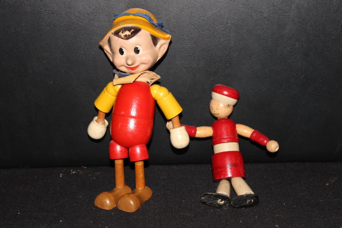 VINTAGE WALT DISNEY STRING WOODEN JOINED PINOCCHIO BY (1 of 6)