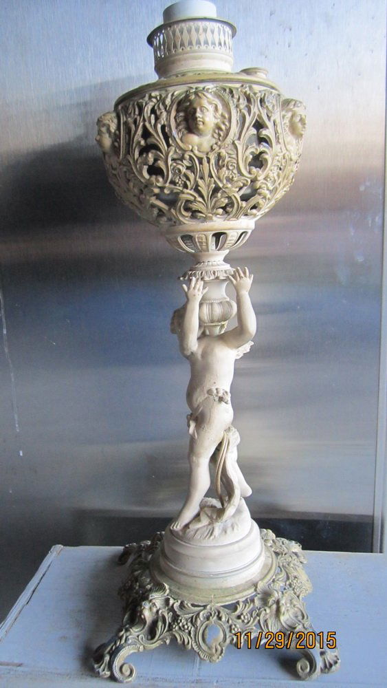 EARLY IRON CHERUB KEROSENE LAMP BASE - VERY ORNATE (1 of 4)
