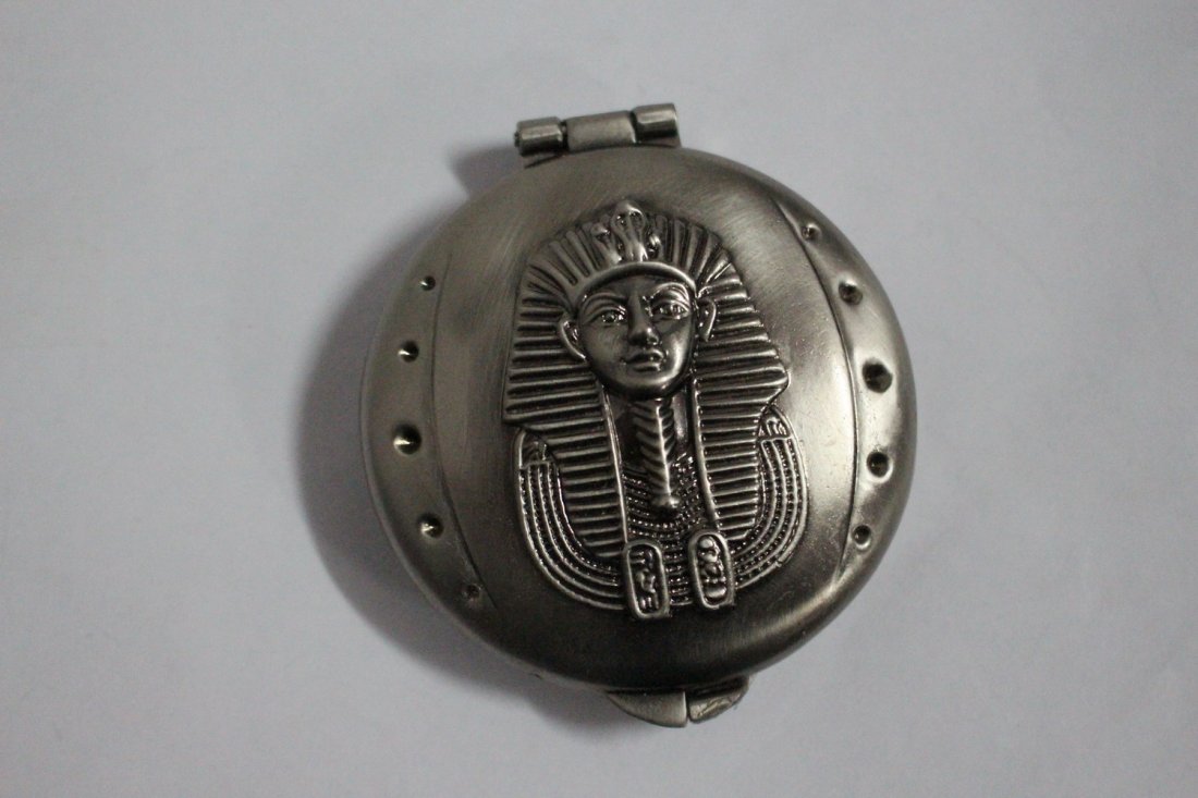 "KING TUT" MIRROR COMPACT BRAND-NEW IN BOX (1 of 4)