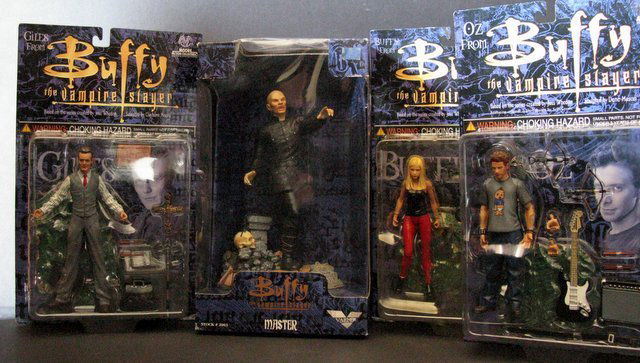 BUFFY THE VAMPIRE SLAYER - ACTON FIGURE LOT OF FOUR - (1 of 3)
