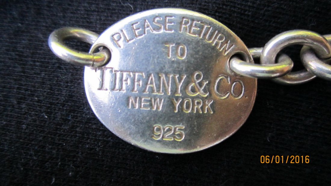 16 IN. TIFFANY & CO. STERLING VINTAGE CHOKER - SIGNED: 16 IN. TIFFANY & CO. STERLING VINTAGE CHOKER - SIGNED AND EXC. COND