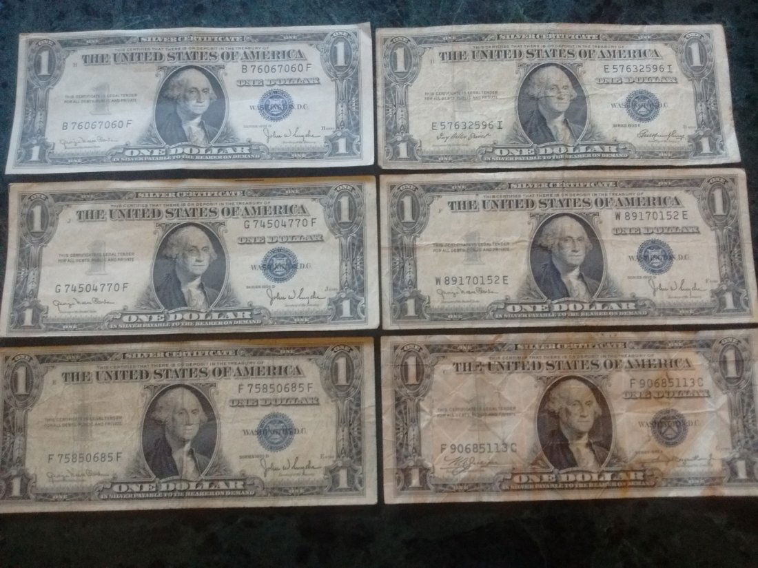 6 - 1935 $1.00 SILVER CERTIFICATES (1 of 8)