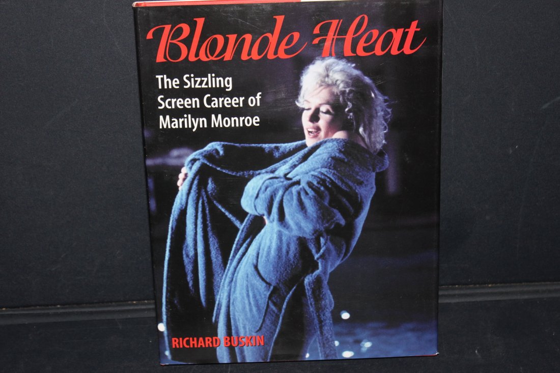 VERY NICE 256 PAGE THE SCREEN CAREER OF MARILYN MONROE: VERY NICE 256 PAGE THE SCREEN CAREER OF MARILYN MONROE WITH JACKET