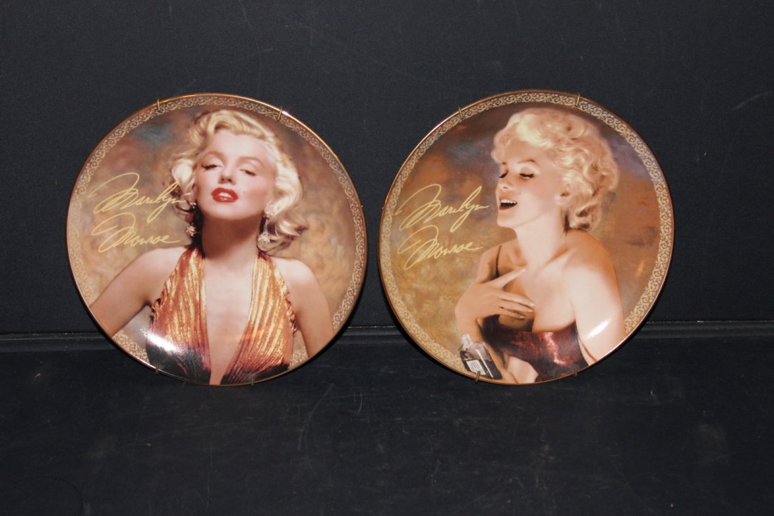 2 MARILYN MONROE PLATES MINT 8": 2 MARILYN MONROE PLATES MINT 8"