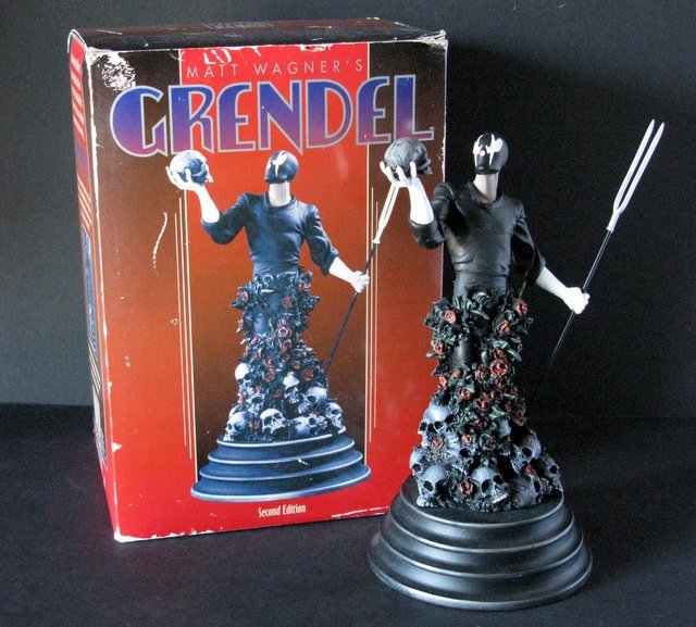 MATT WAGNER'S - GRENDEL - DELUXE PAINTED STATUE WITH (1 of 4)