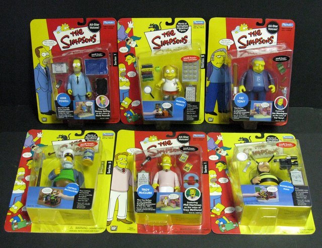 WORLD OF SIMPSONS - SET OF SIX ACTION FIGURES - (1 of 3)