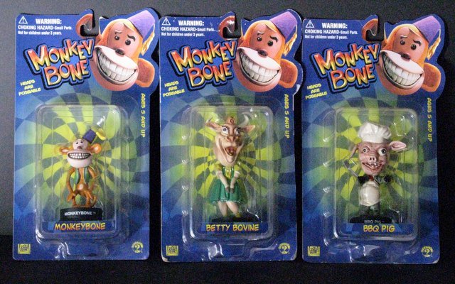MONKEYBONE - SET OF THREE LITTLE BIG HEAD FIGURINES - (1 of 1)
