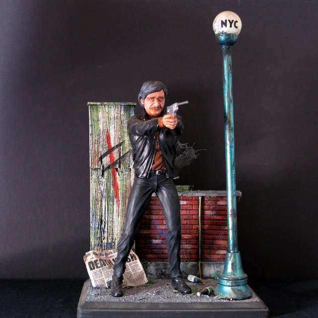CHARLES BRONSON - DEATHWISH - PRO-PAINTED RESIN DIORAMA (1 of 5)