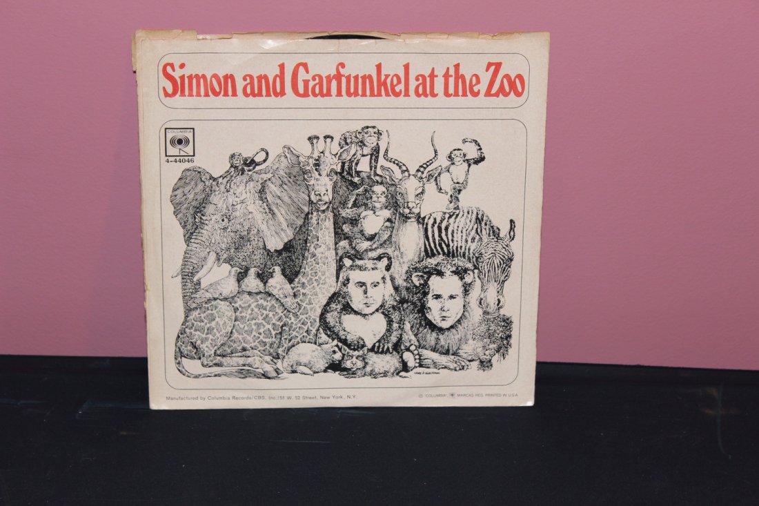 SIMON AND GARFUKEL – AT THE ZOO 45 COLUMBIA 4-44046: SIMON AND GARFUKEL – AT THE ZOO 45 COLUMBIA 4-44046 RECORD – COVER SPLIT SIDE NEAR MINT