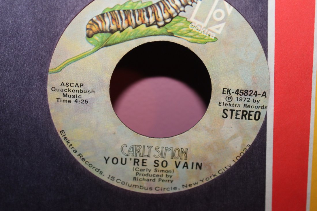 YOUR SO VEIN 1972 CARLY SIMON GOOD COND. ELEKTRA 45824A: YOUR SO VEIN 1972 CARLY SIMON GOOD COND. ELEKTRA 45824A GOOD COND.