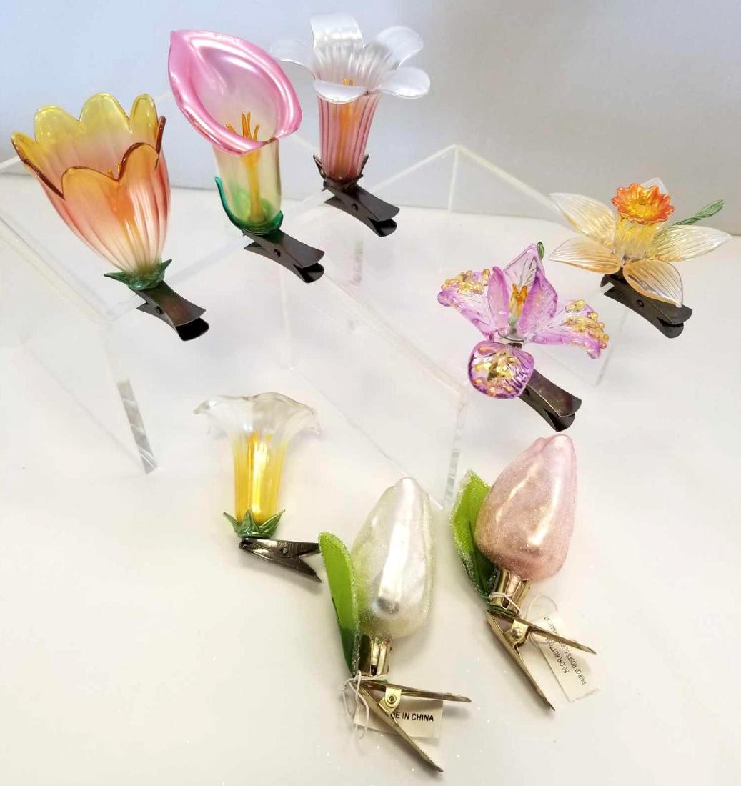 Collection of 8 Vintage Blown Glass Flower Clip On (1 of 2)
