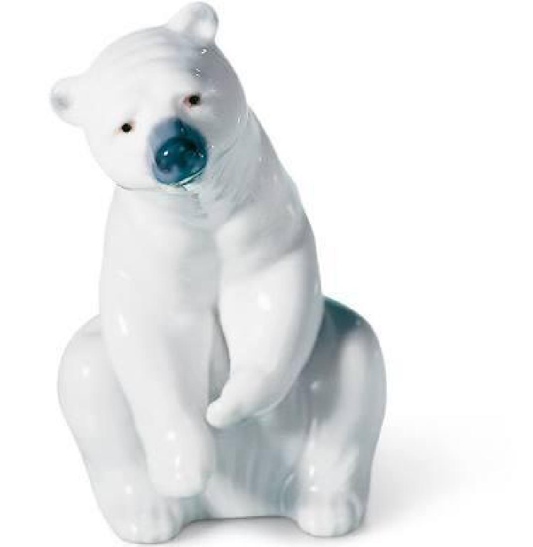 Retired Lladro Resting Polar Bear #1208 (1 of 2)
