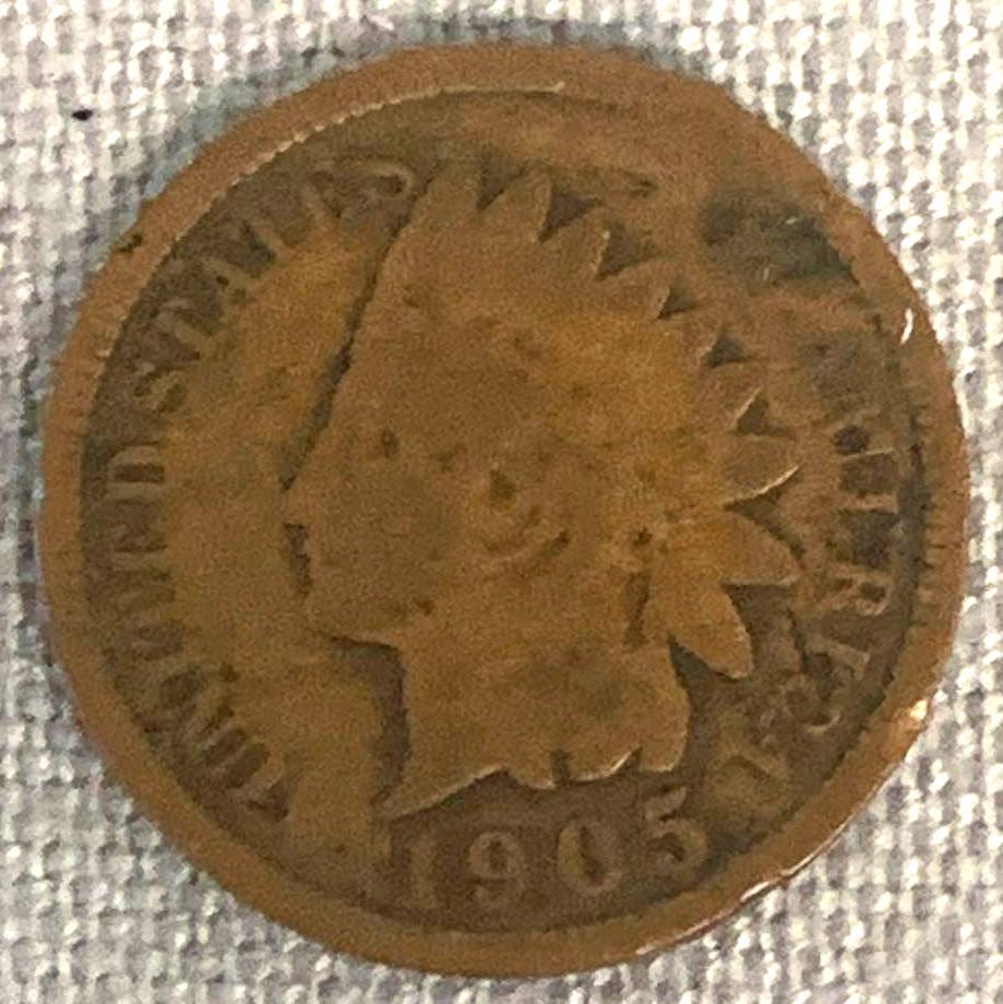 One 1905 Indian Head Cent Philadelphia Mint (1 of 2)
