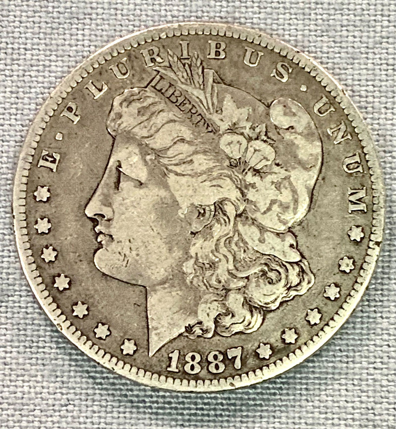 1887-O Morgan Silver Dollar (1 of 2)