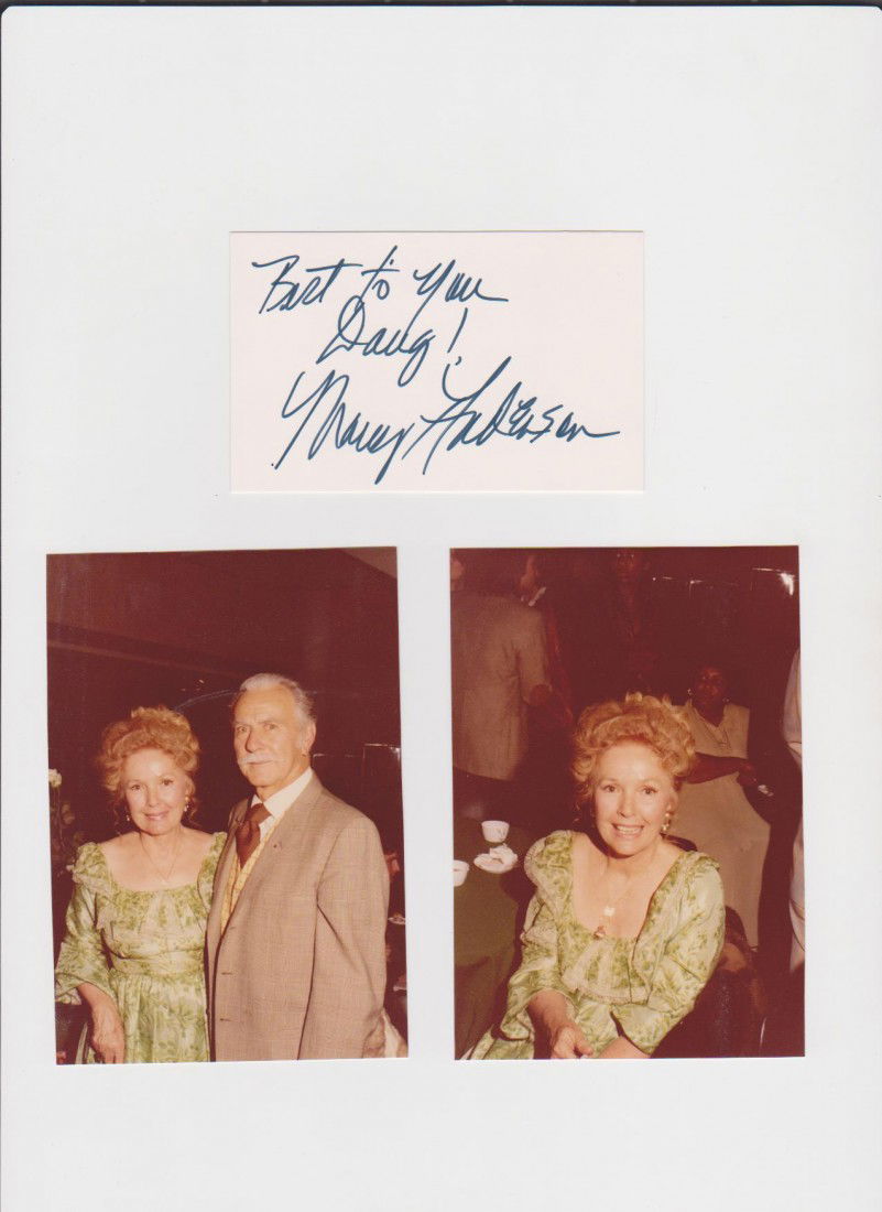 Mary Anderson 1920 Autograph Signature & Photos i: Mary Anderson 1920 Autograph Signature & Photos is an American actress, who appeared in 31 films and 22 television productions between 1939 and 1965. Anderson made her first important screen appearanc