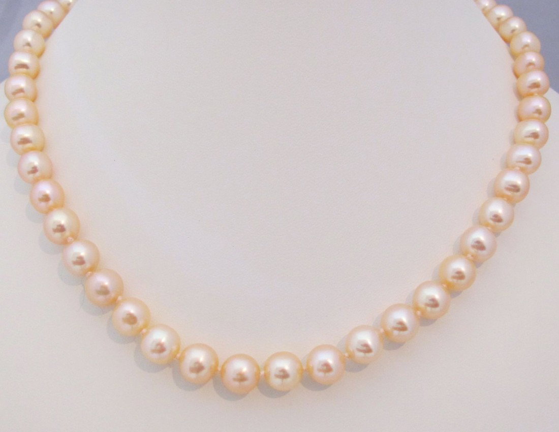 14K Yellow Gold Pink Pearl Choker Length Necklace,: 14K Yellow Gold Pink Pearl Choker Length Necklace, Pearls Measure 8x8.5mm