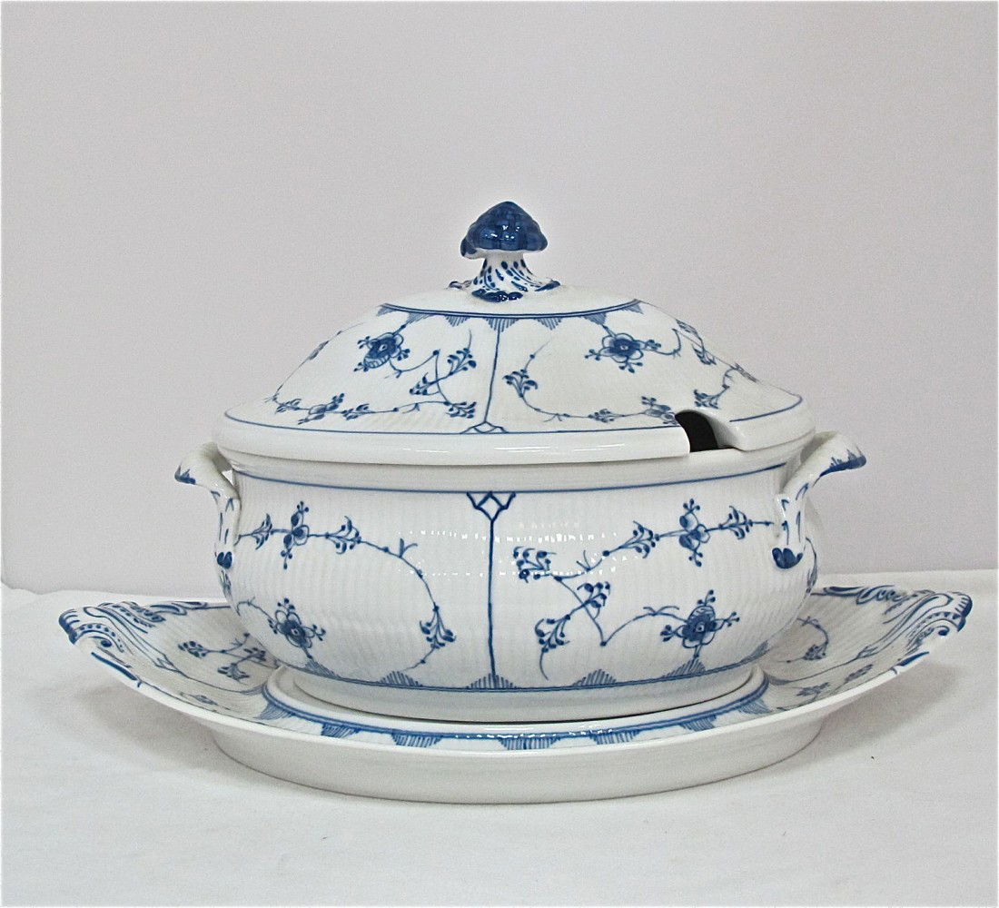 Royal Copenhagen Blue Flute Soup Tureen and Stand,: Royal Copenhagen Blue Flute Soup Tureen and Stand, 20th Century