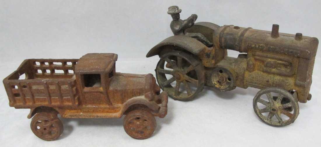 2 Antique Cast Iron Toy Tractors: 2 Antique Cast Iron Toy Tractors