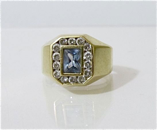 14K Yellow Gold Blue Topaz & CZ Gents Ring: 14K Yellow Gold Blue Topaz & CZ Gents Ring, Blue Topaz= approx. 1ct., 4.59dwt