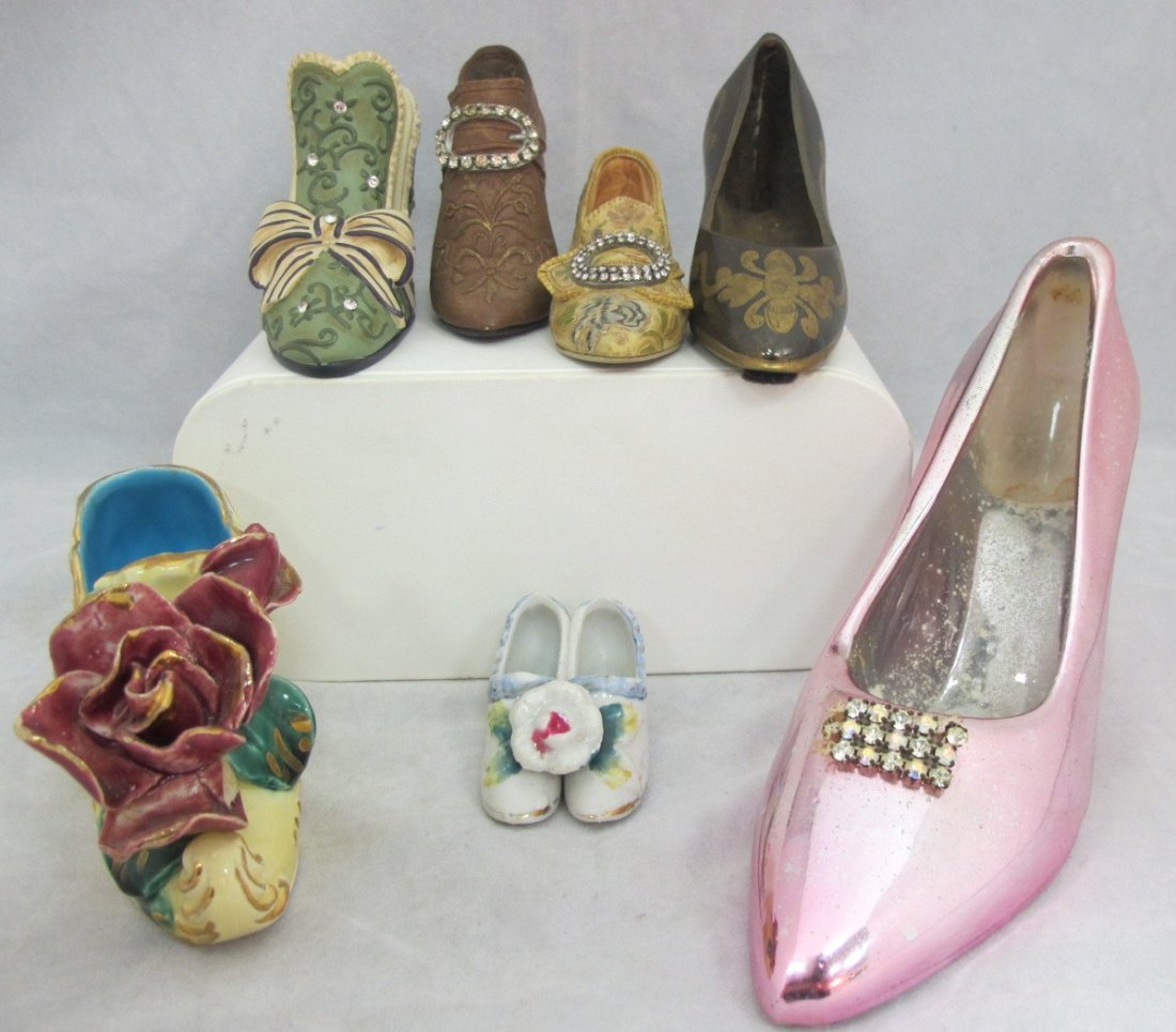 Collection of 7 Vintage Miniature Shoes: Collection of 7 Vintage Miniature Shoes