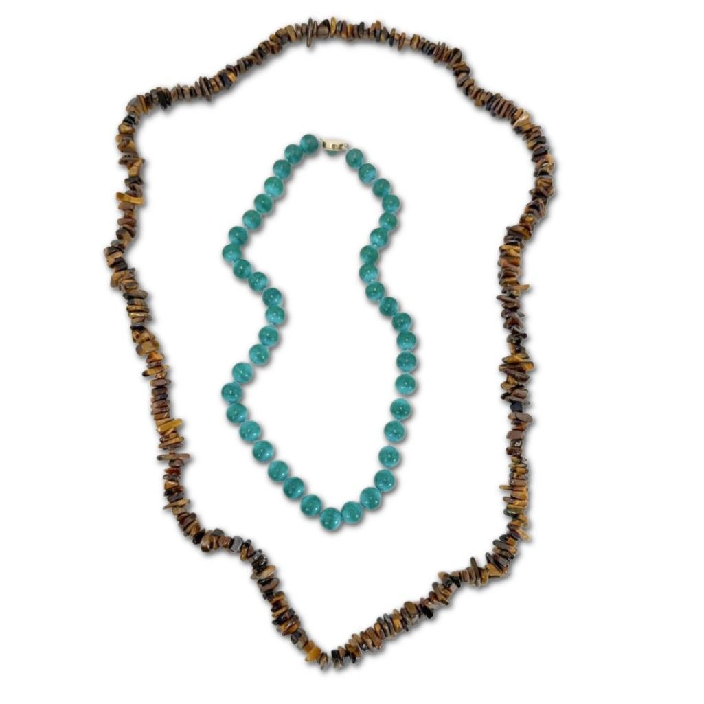 Two Vintage Necklaces (1 of 3)