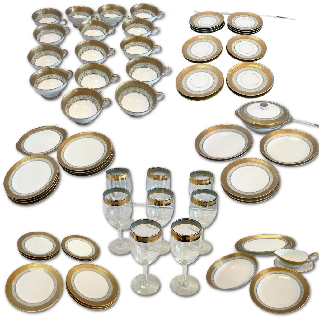 Hutschenreuther Selb Bavarian 68 Piece Dinner Set: Hutschenreuther Selb Bavarian 68-Piece China Set. This set comprises 8 dinner plates, 14 salad plates, 16 saucers, 12 cups, 5 cream soup bowls, 1 round serving dish, 1 serving bowl, 2 graduated oval s