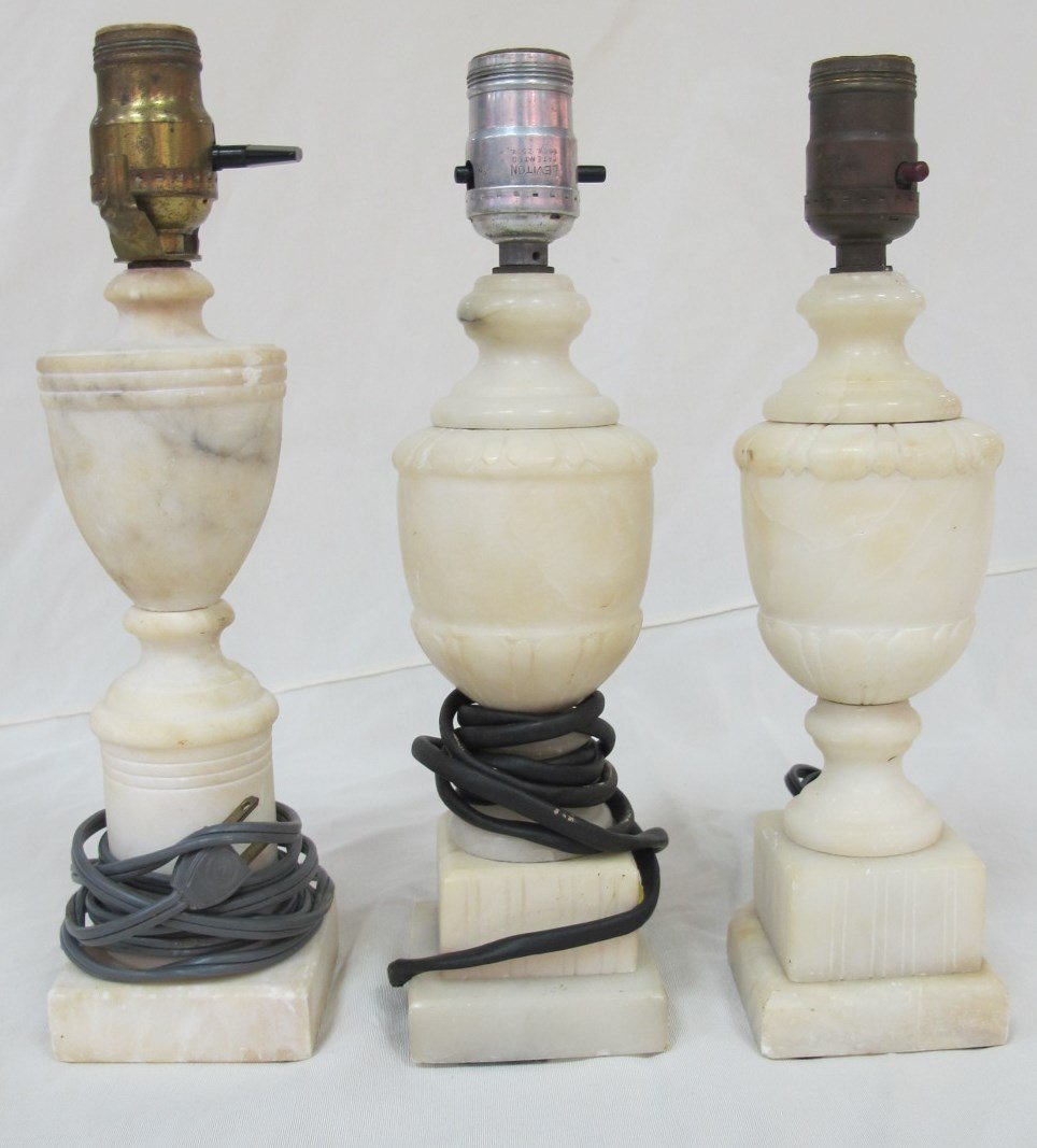 3 Alabaster Lamps: 3 Alabaster Lamps