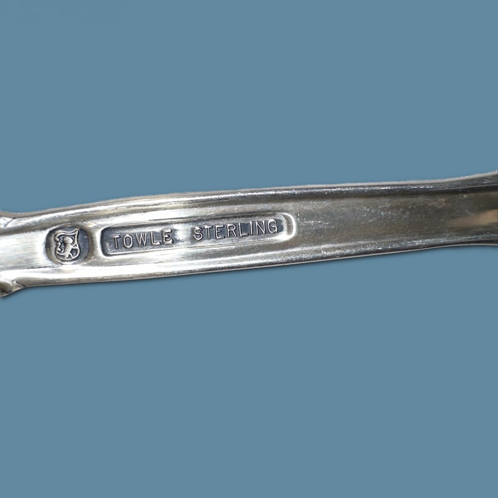 Towle Fontana Pattern Sterling Silver Flatware Set - 2