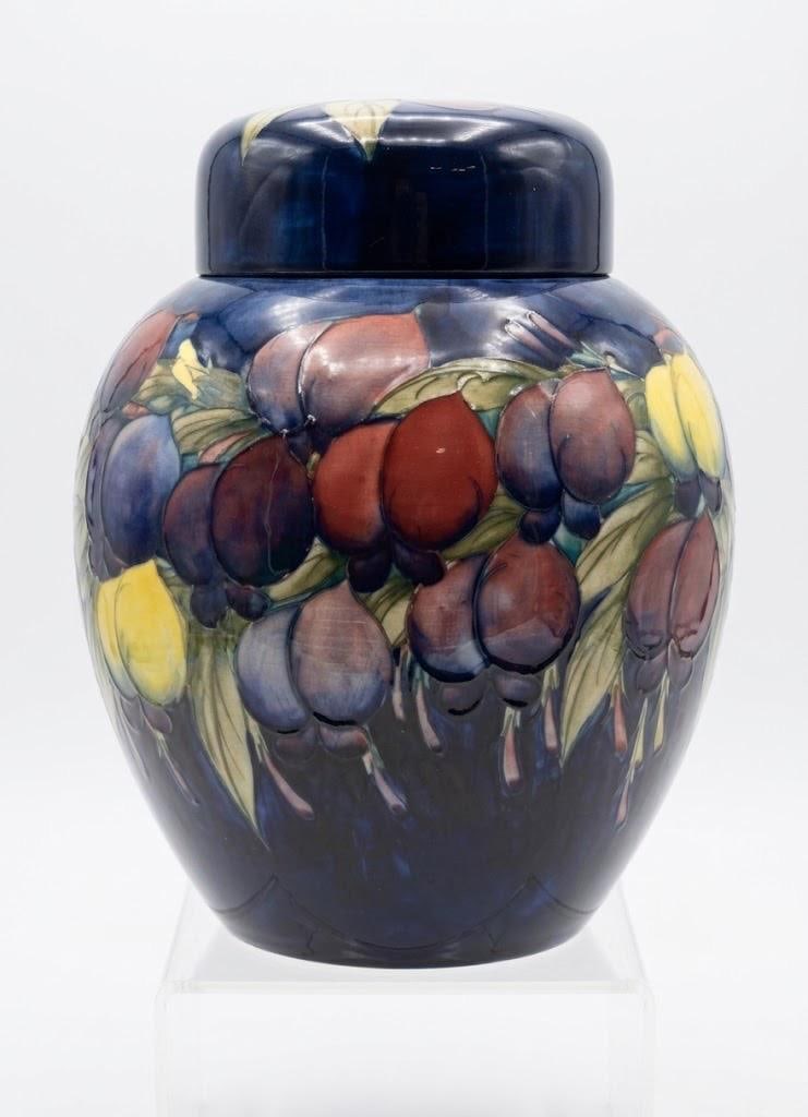 Vintage Moorcroft Pottery Ginger Jar: Vintage Moorcroft Pottery Ginger Jar. This lot includes one (1) vintage Moorcroft art pottery ginger jar featuring a substantial hand-crafted form decorated with rich, signature tubelined glazes. Meas