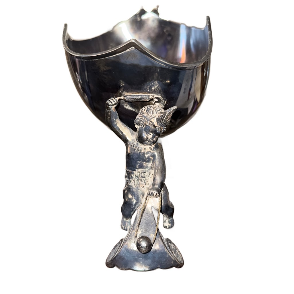 Middletown Plate Co Victorian Silver-Plated Cherub Nut Bowl (1 of 4)
