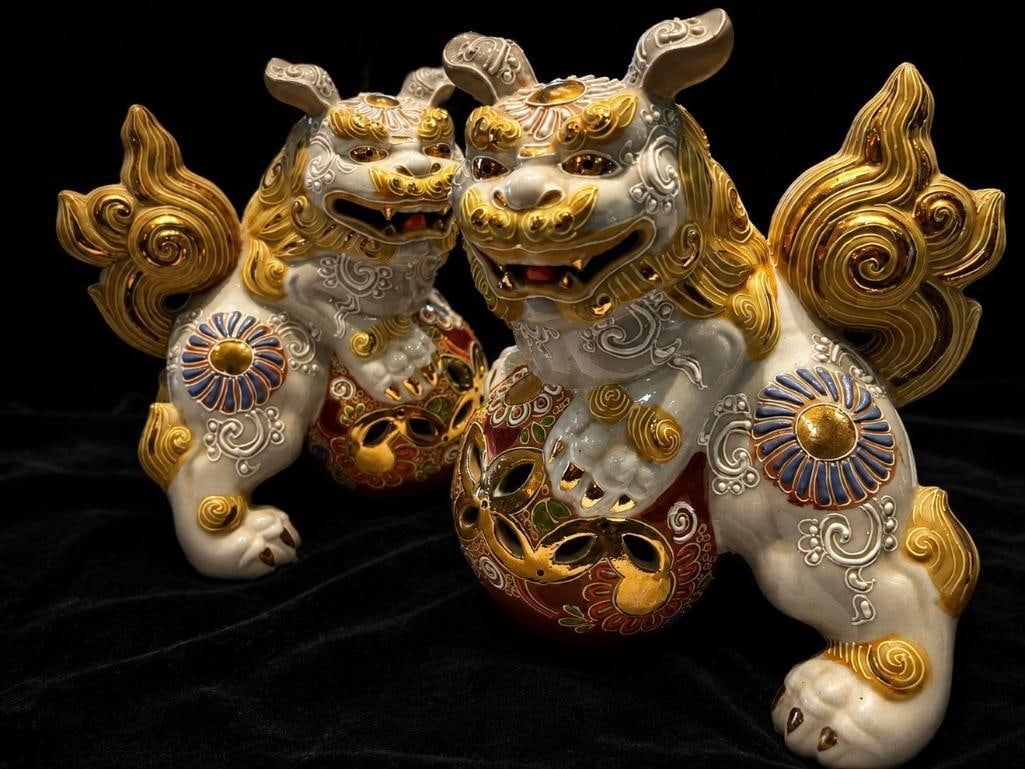 Pair of Vintage Kutani Ware Porcelain Shishi Foo Dogs (1 of 4)