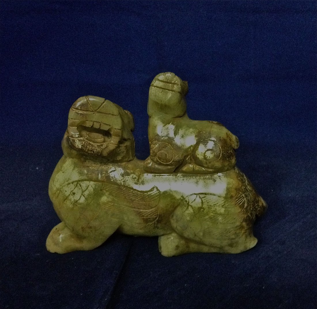 Chinese Carved Jade Lion w/ Baby Sculpture: Chinese Carved Jade Lion w/ Baby Sculpture