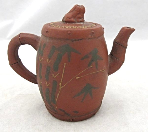 Chinese Yixing Clay Teapot, 3" tall: Chinese Yixing Clay Teapot, 3" tall