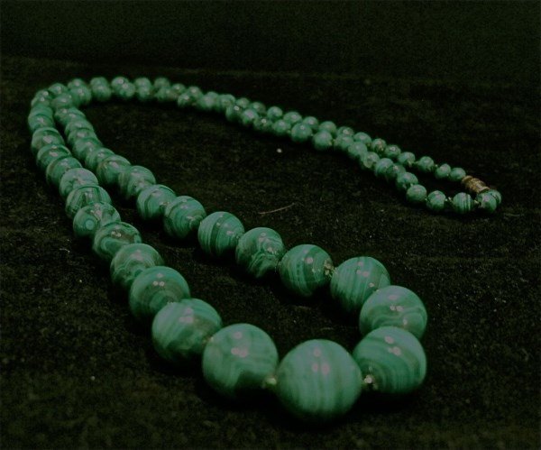 Russian Malachite Beaded Necklace: Russian Malachite Beaded Necklace
