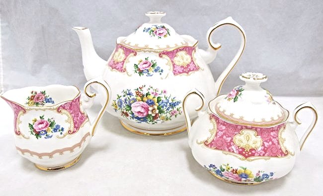 Royal Albert Lady Carlyle  Royal Doulton Tea Set (1 of 3)