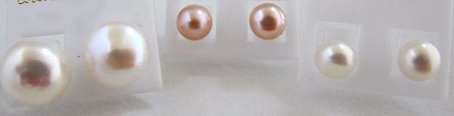 Three Pairs of Freshwater Pearl Earrings: Mobe, Pink (1 of 3)