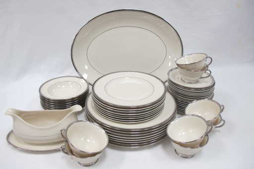 Franciscan Masterpiece China Huntington Pattern Dinner Franciscan Masterpiece China Huntington Pattern Dinner