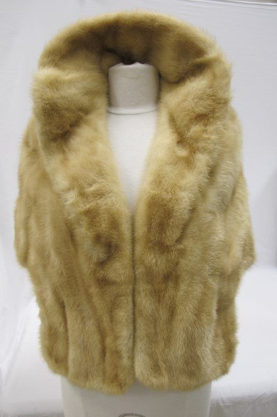 Natural Palomeno Mink Stole with Original Appraisal: Natural Palomeno Mink Stole with Original Appraisal
