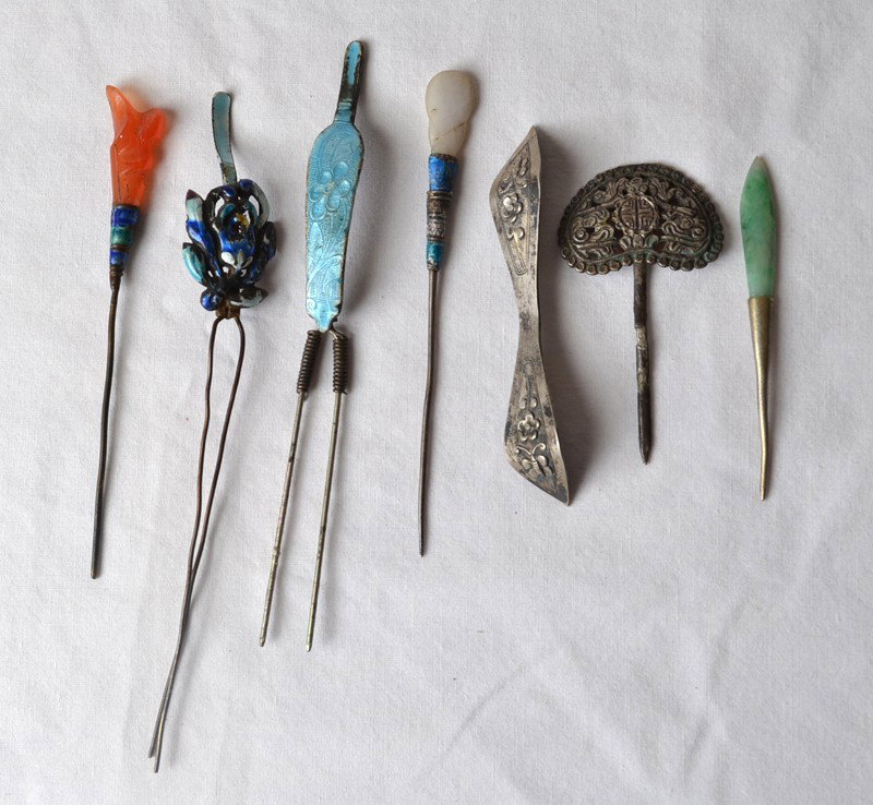 7 JADE, HARDSTONE AND ENAMEL HAIR PINS: With jade, enamel, carnelian, jadeite and silver. Some marked. Longest 5.5".