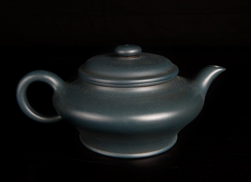 Chinese Yixing Blue Clay Tea Pot: In blue clay, plain tea pot with four character mark on underside. 3.25" H x 7" L. Excellent condition.