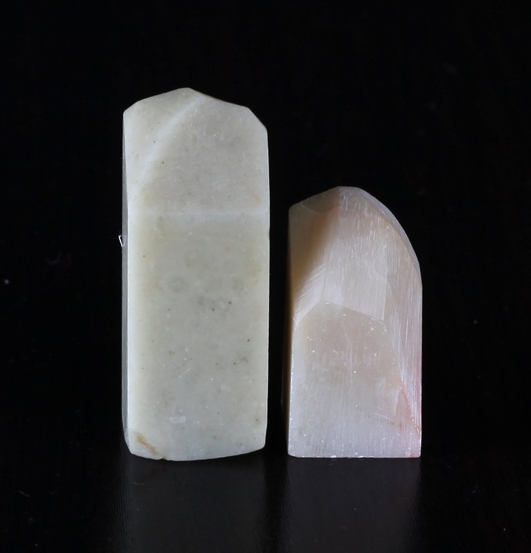 2 Chinese Soapstone Seals: Both blank in gray to green. Largest measures 1.875" H. Excellent condition.