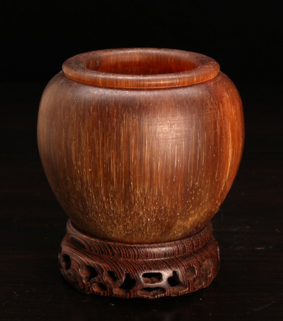 Chinese Horn Style Brush Washer with Stand: Composition molded, bulbous form with protruding lip. Rests on wood stand with openwork. Washer measures 3.125" H x 3.625" W. Excellent condition.