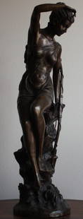 "Female Archer" bronze sculpture: "Female Archer" bronze sculpture measuring approx. 25hx7.5x7.5 in very good condition with a brown patina with highlights having very good detail and finish. Oder bronze sculpture.