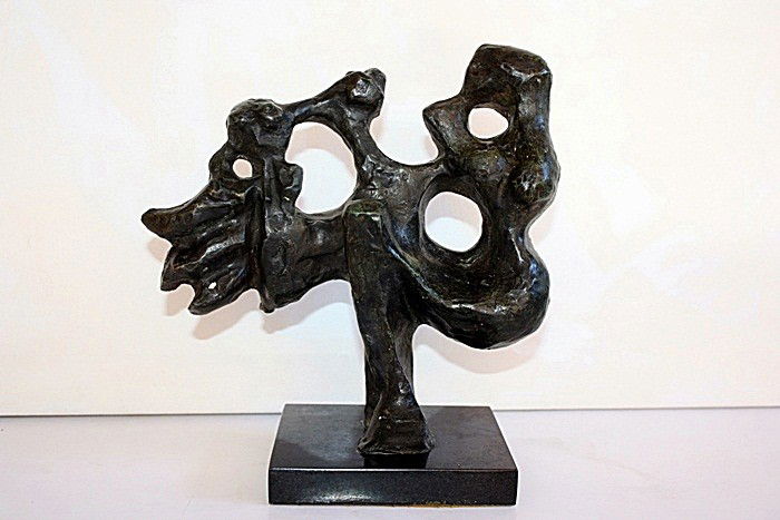 Jacque Lipchitz Limited Edition Bronze Sculpture: Jacque Lipchitz signed, limited edition bronze sculpture. Patina may vary slightly. Approx. size: