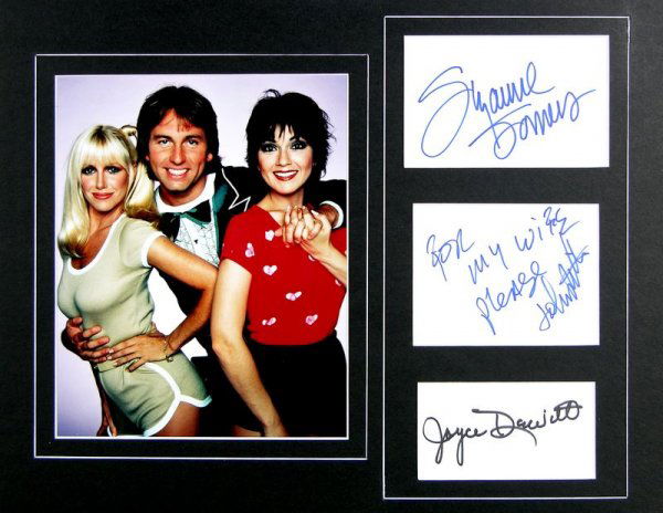 THREE'S COMPANY CAST MEMBERS SIGNED CARDS DISPLAY: 889. [THREE'S COMPANY] Popular television sitcom (1977-84) starring JOHN RITTER (1948-2003); JOYCE DEWITT; an