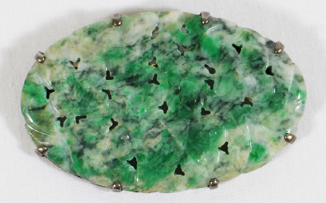 ANTIQUE CHINESE CARVED JADE BROOCH (1 of 3)