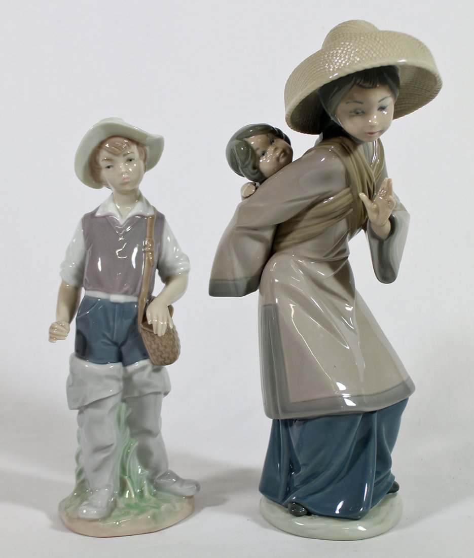 (2) LLADRO FIGURINES (1 of 1)