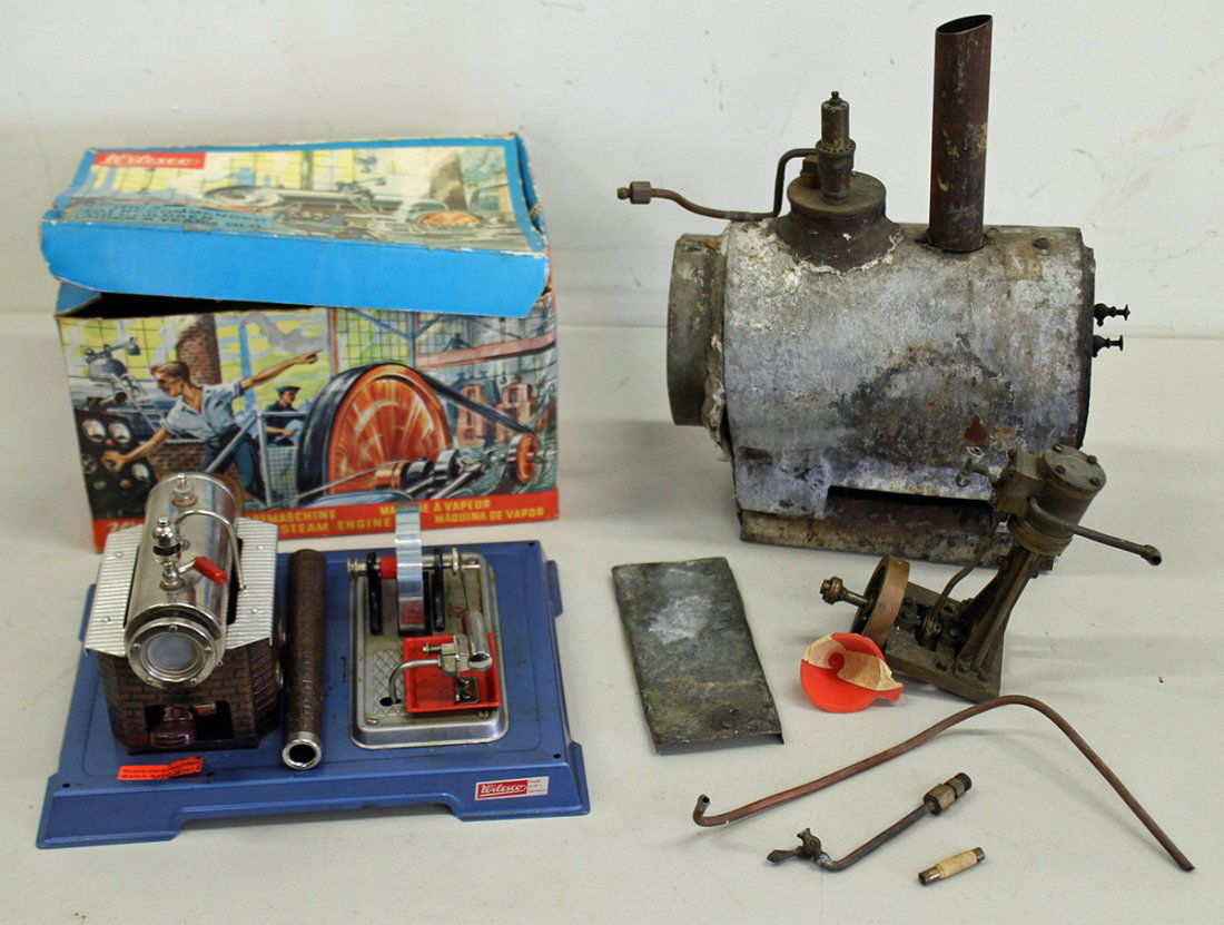 (2) VINTAGE STEAM ENGINES (1 of 2)