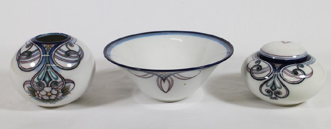 (3) PIECES OF ROYAL TICHELAAR MAKKUM EARTHENWARE (1 of 3)